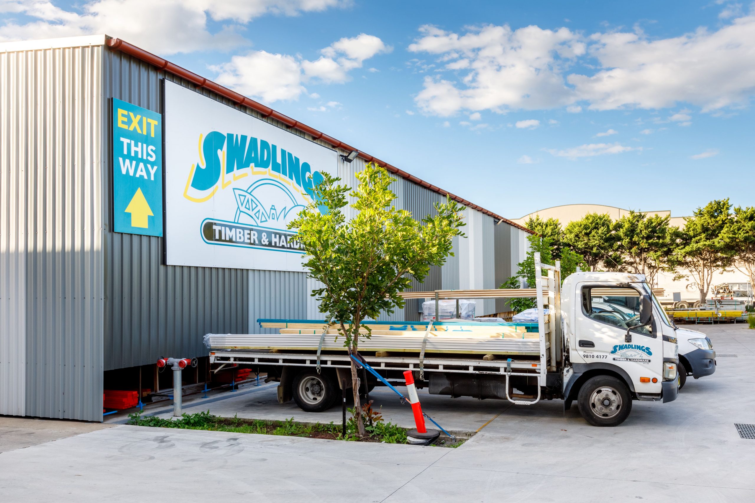 Swadlings delivery truck at the timber yard